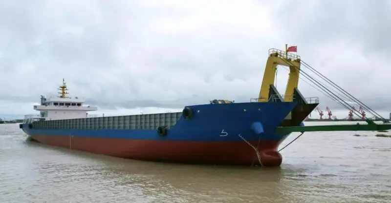 Chiatta in vendita