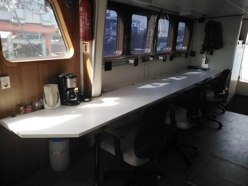 Nave da rilevamento in vendita