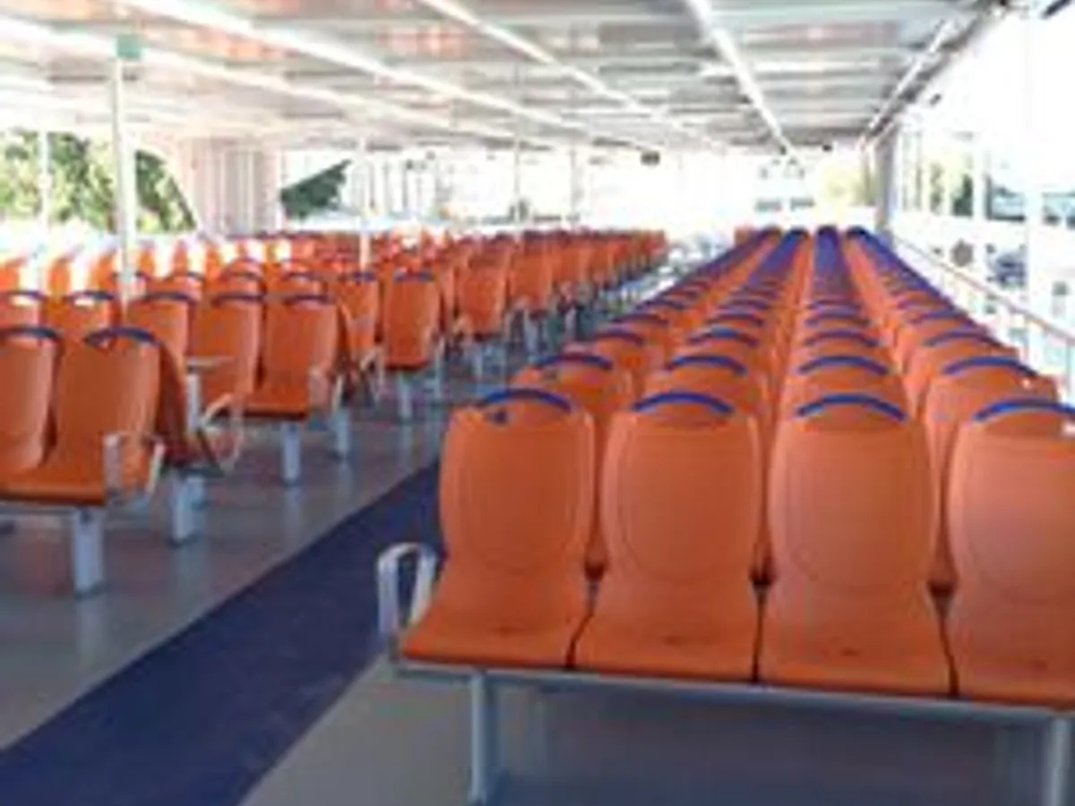 Nave passeggeri in vendita
