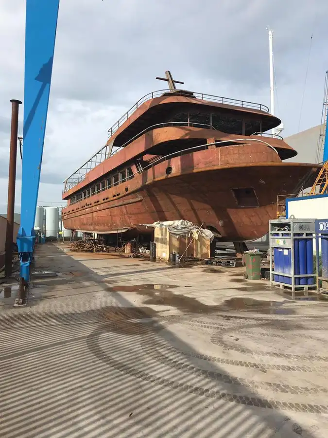 Nave passeggeri in vendita