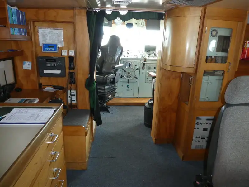 Nave da ricerca in vendita
