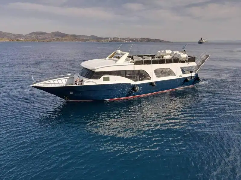 Nave passeggeri in vendita