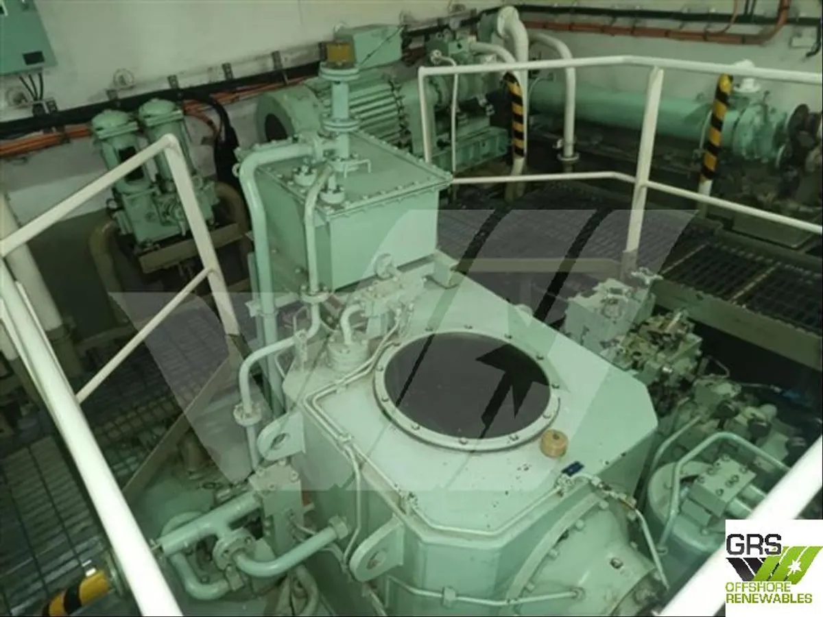 Nave di supporto in vendita