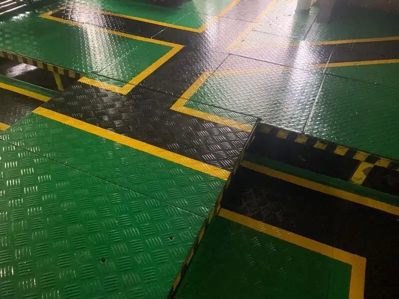 Nave di supporto in vendita