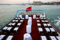 Nave ristorante in vendita