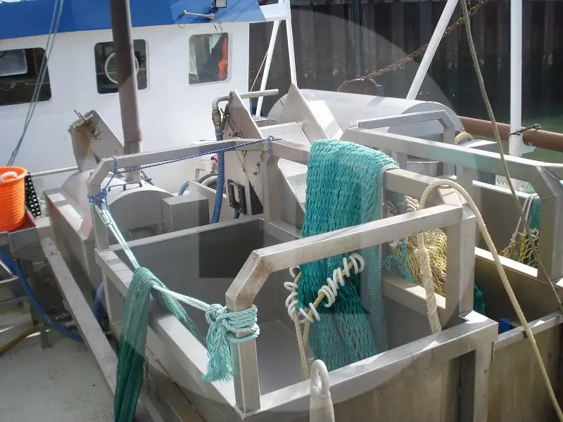 Peschereccio a strascico a trave in vendita