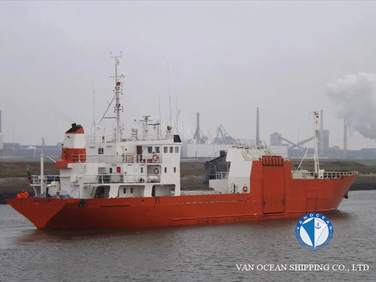 Nave refrigerata in vendita