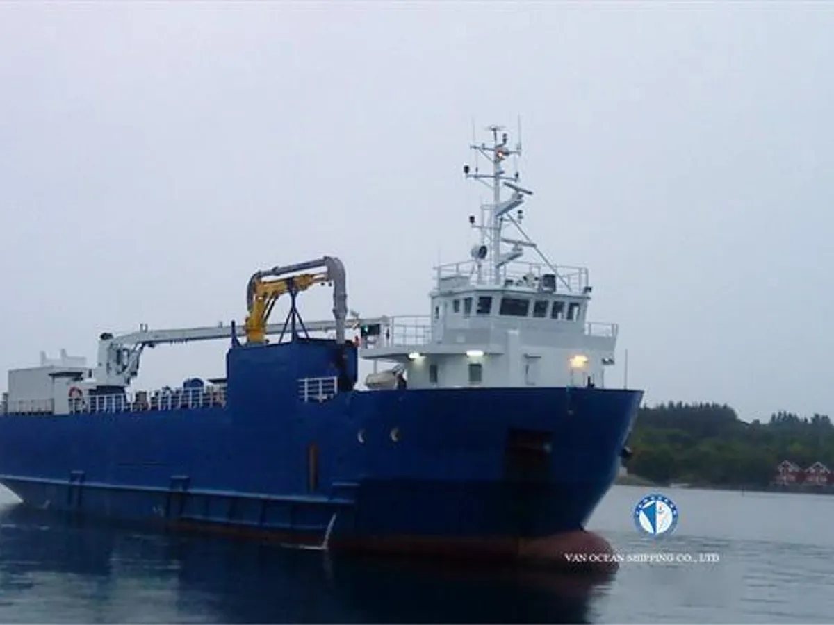 Nave refrigerata in vendita