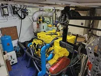 Nave di supporto in vendita