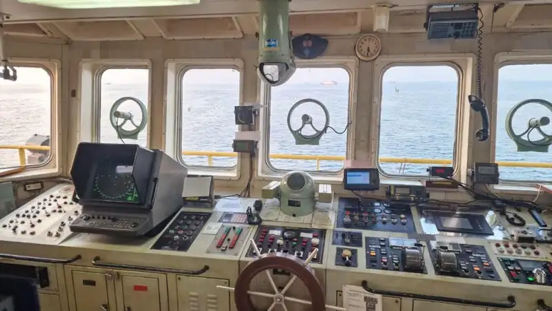Nave di supporto in vendita