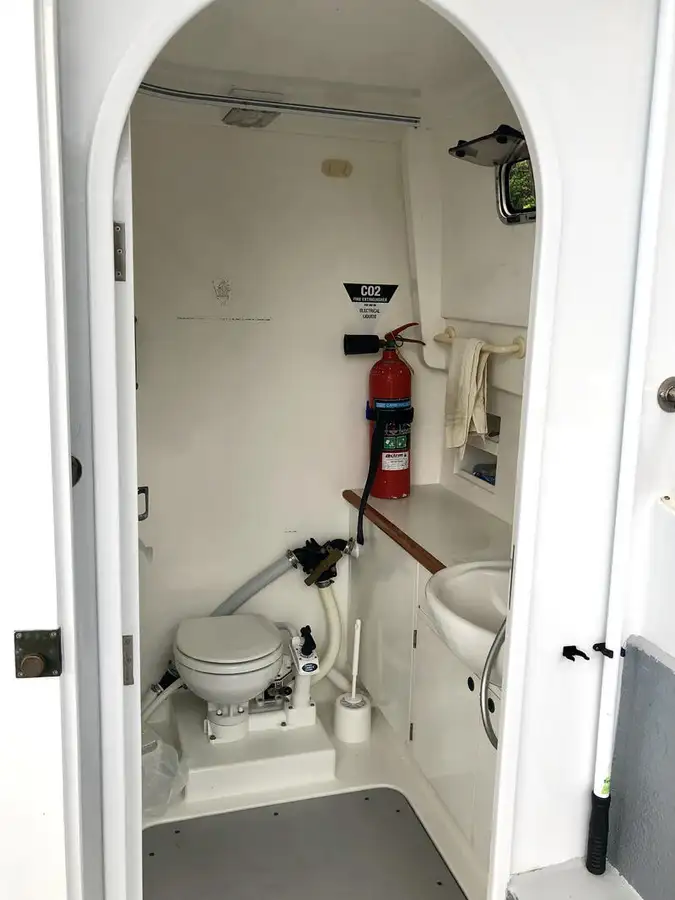 Nave da ricerca in vendita