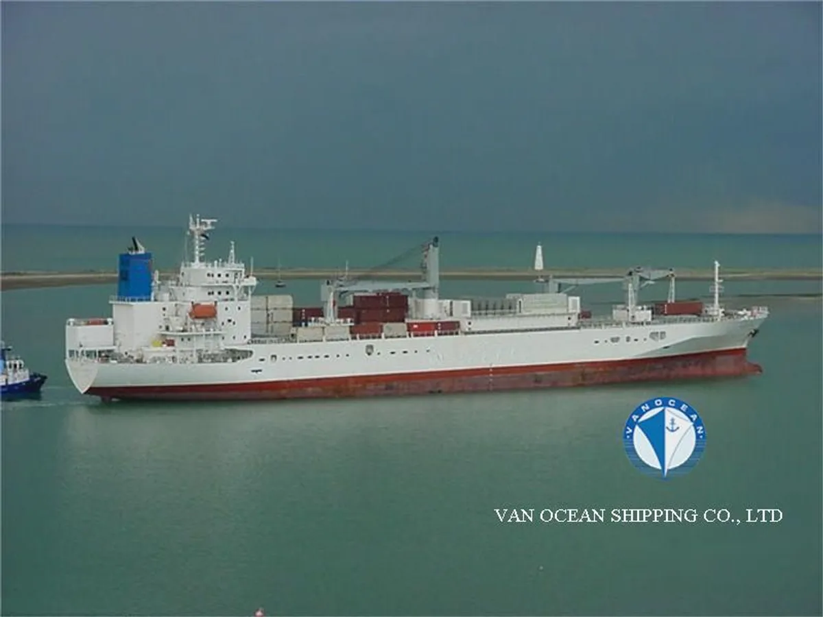Nave refrigerata in vendita