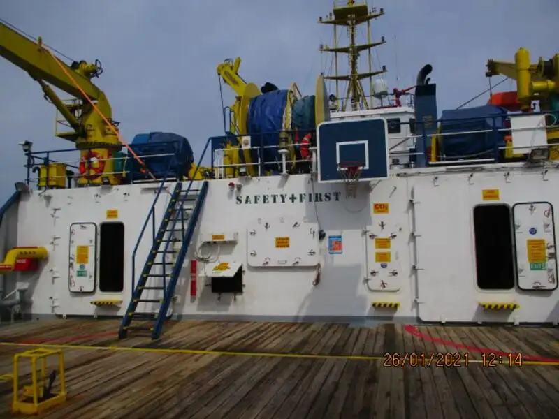 Nave refrigerata in vendita