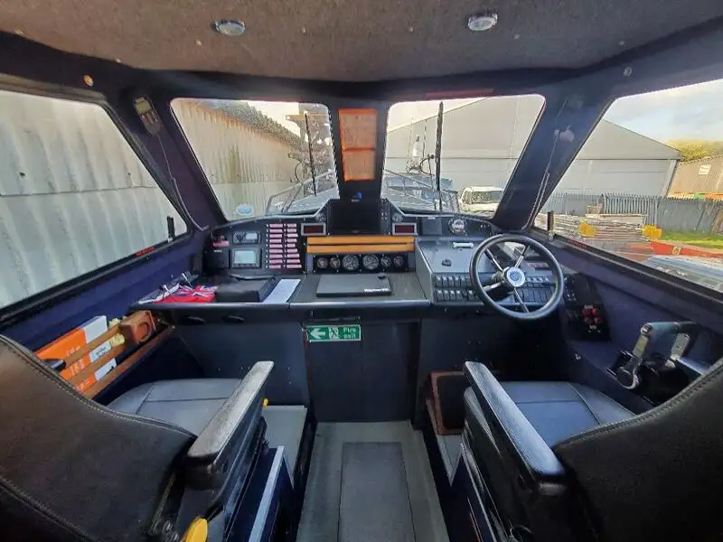 Nave da rilevamento in vendita