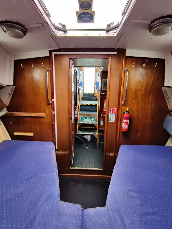 Nave da rilevamento in vendita