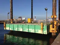 Jack-up drilling rig in vendita