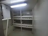 Nave di supporto in vendita