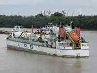 Nave metaniera in vendita