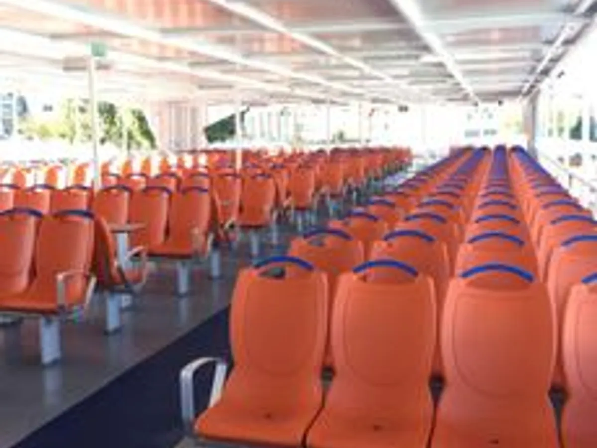 Nave passeggeri in vendita