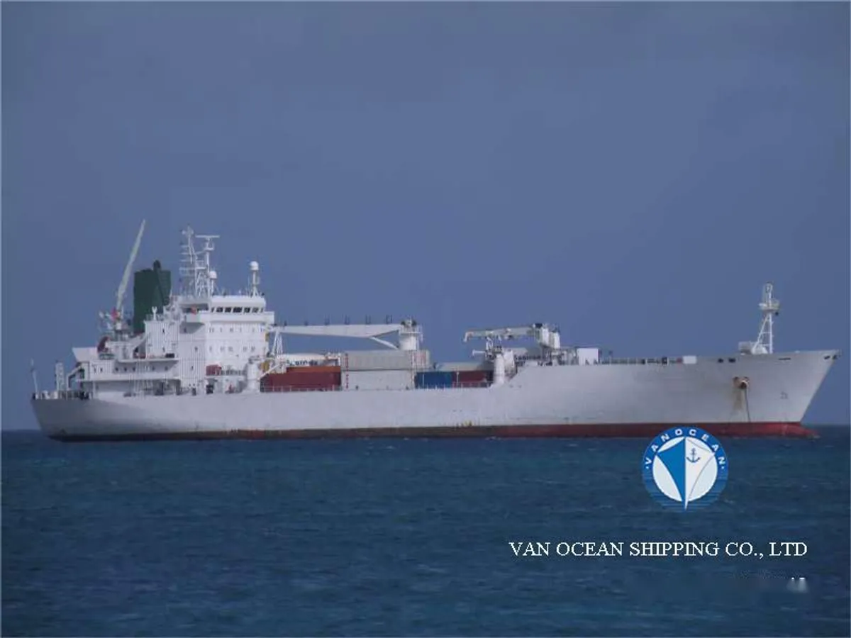 Nave refrigerata in vendita