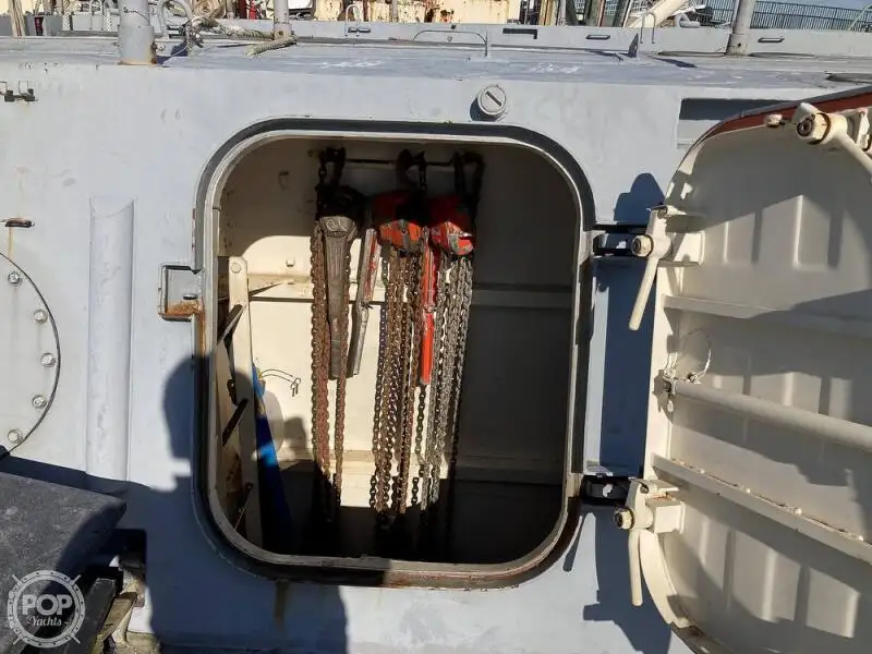 Nave da sbarco, con serbatoi in vendita