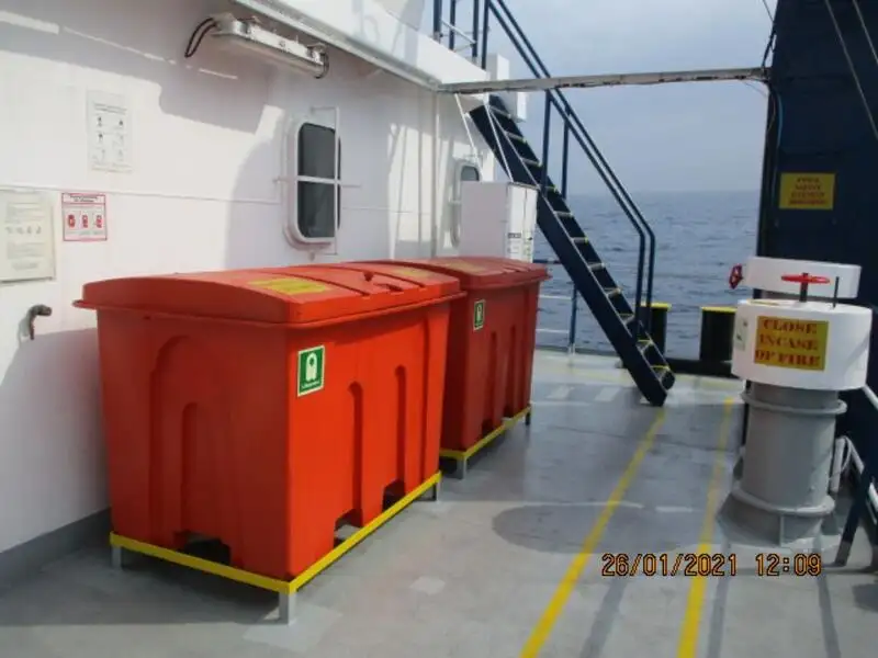Nave refrigerata in vendita