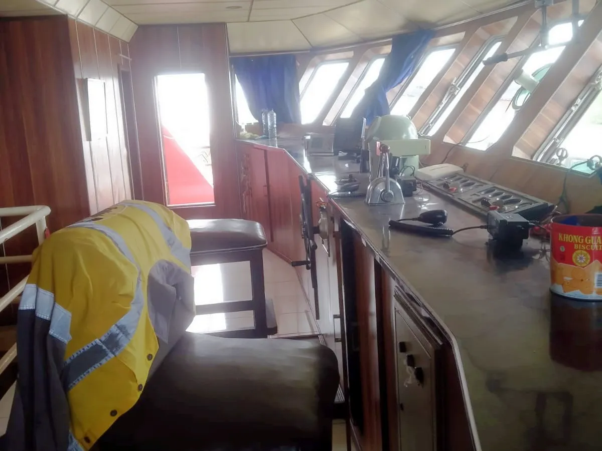 Nave da sbarco, con serbatoi in vendita