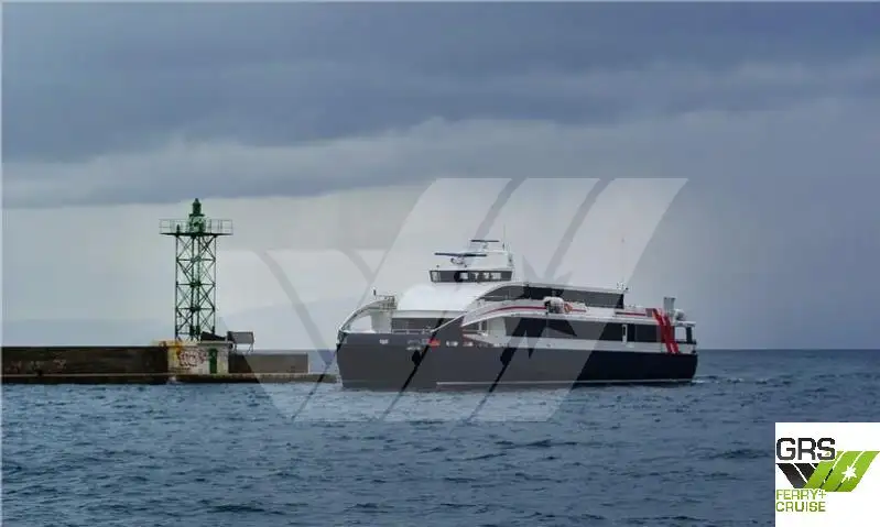 Nave passeggeri in vendita