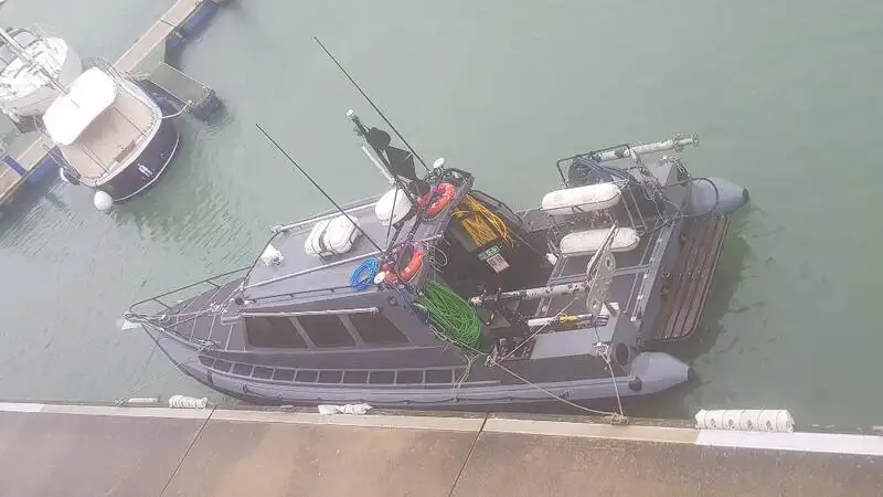 Nave da rilevamento in vendita