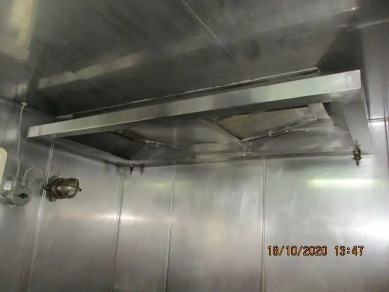 Nave refrigerata in vendita