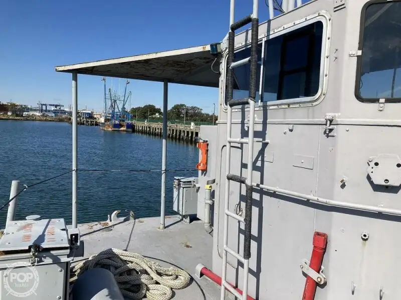 Nave da sbarco, con serbatoi in vendita