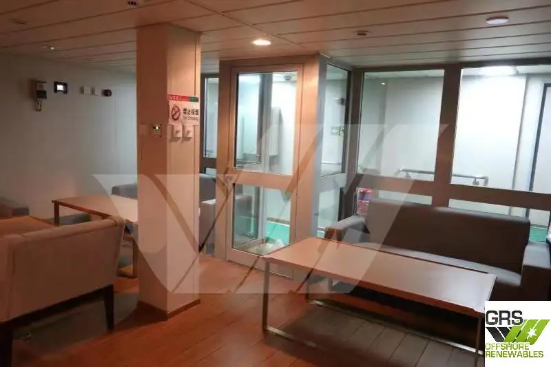 Nave di supporto in vendita