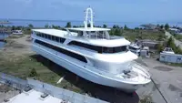 Nave passeggeri in vendita