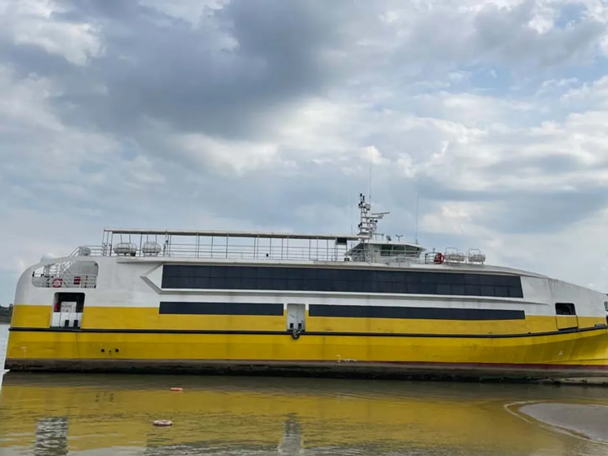 Nave RoPax in vendita