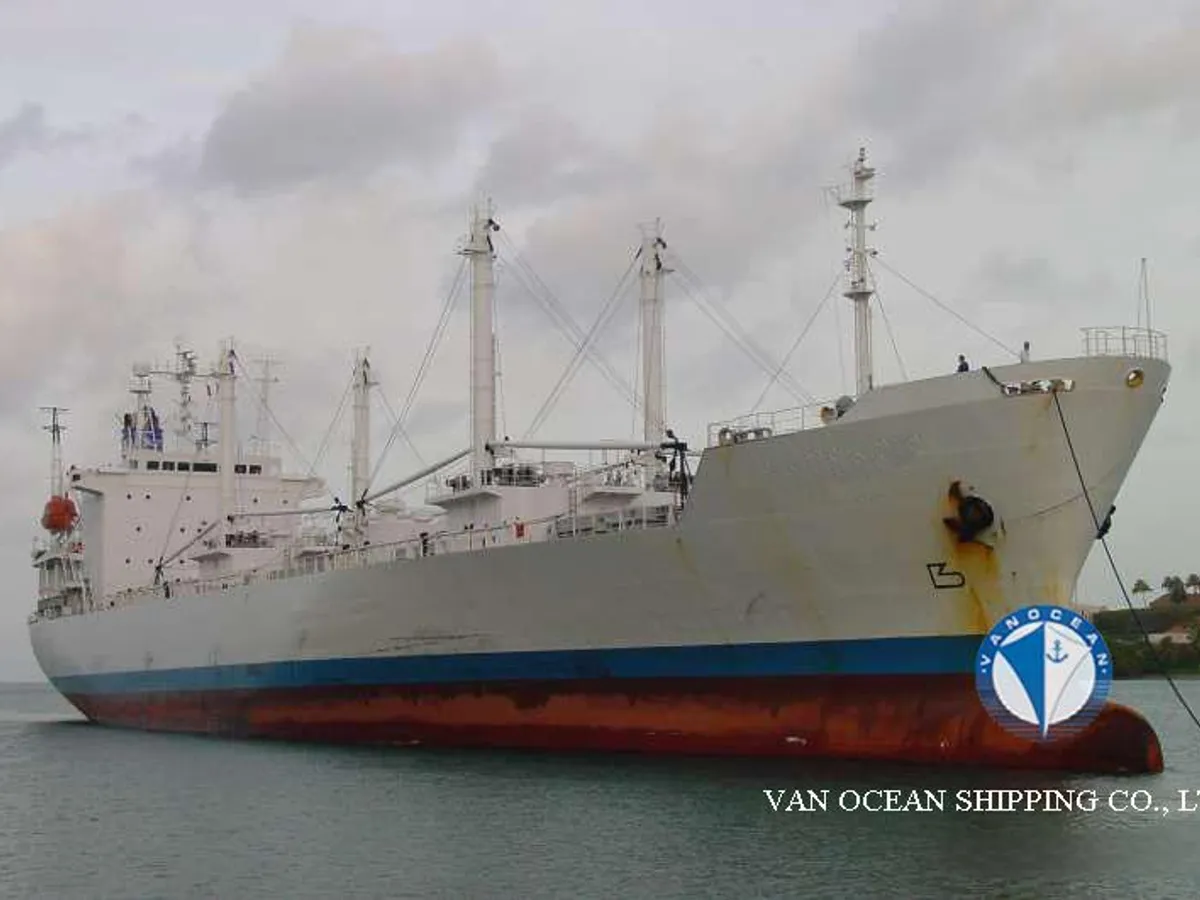 Nave refrigerata in vendita