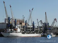 Nave refrigerata in vendita