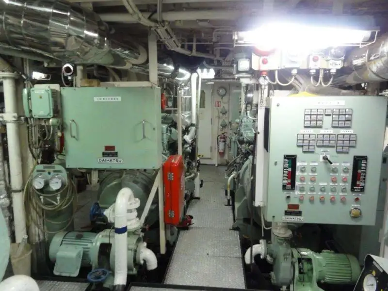 Nave di supporto in vendita
