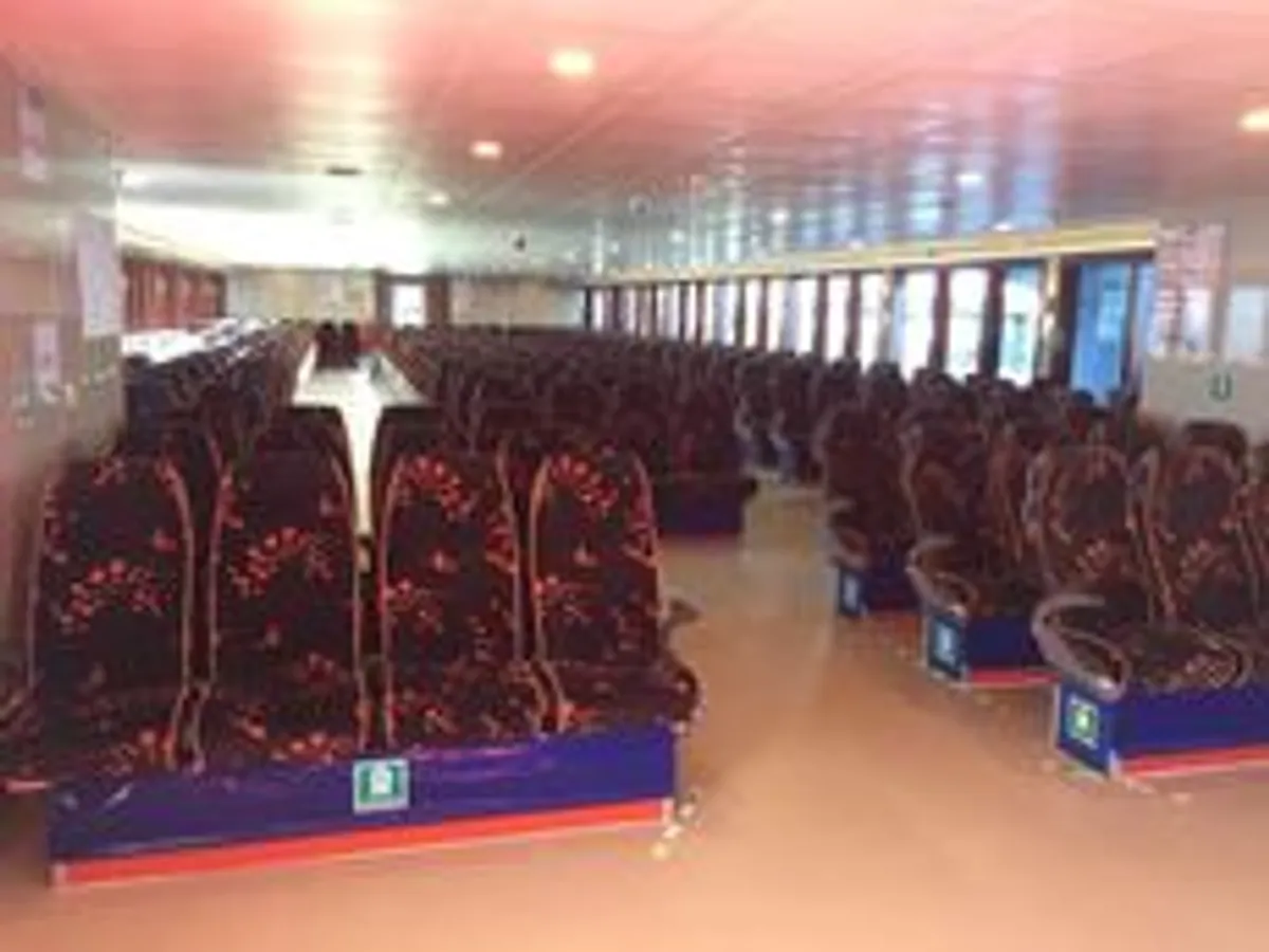 Nave passeggeri in vendita