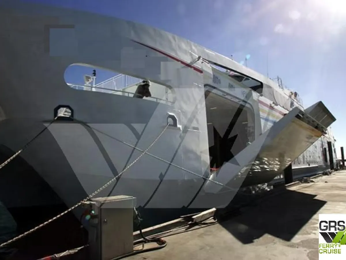 Nave RoPax in vendita