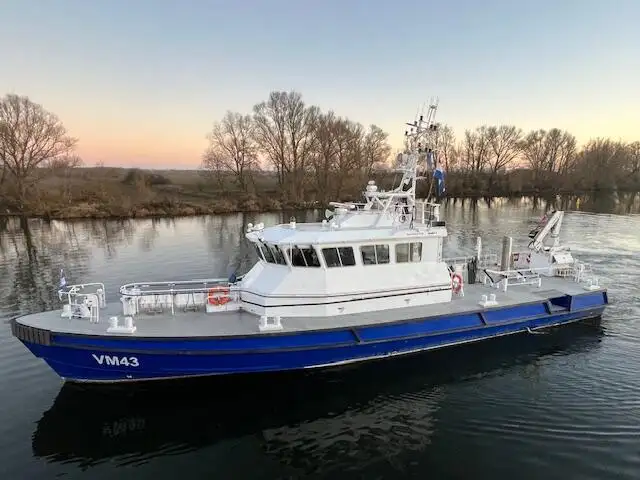 Nave da rilevamento in vendita