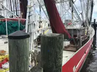 Peschereccio a strascico in vendita