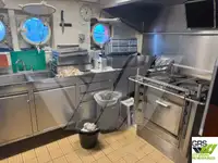 Nave di supporto in vendita