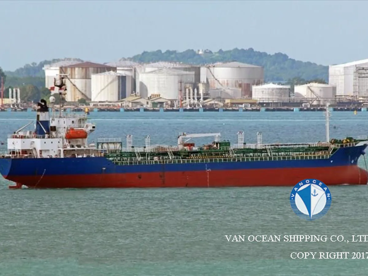 Petroliera/Chimichiera in vendita