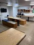Nave di supporto in vendita