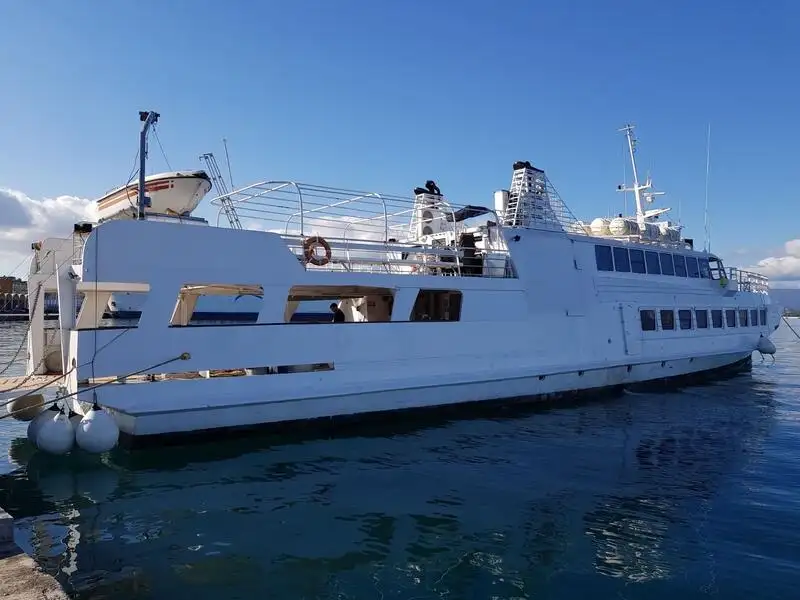 Nave RoPax in vendita
