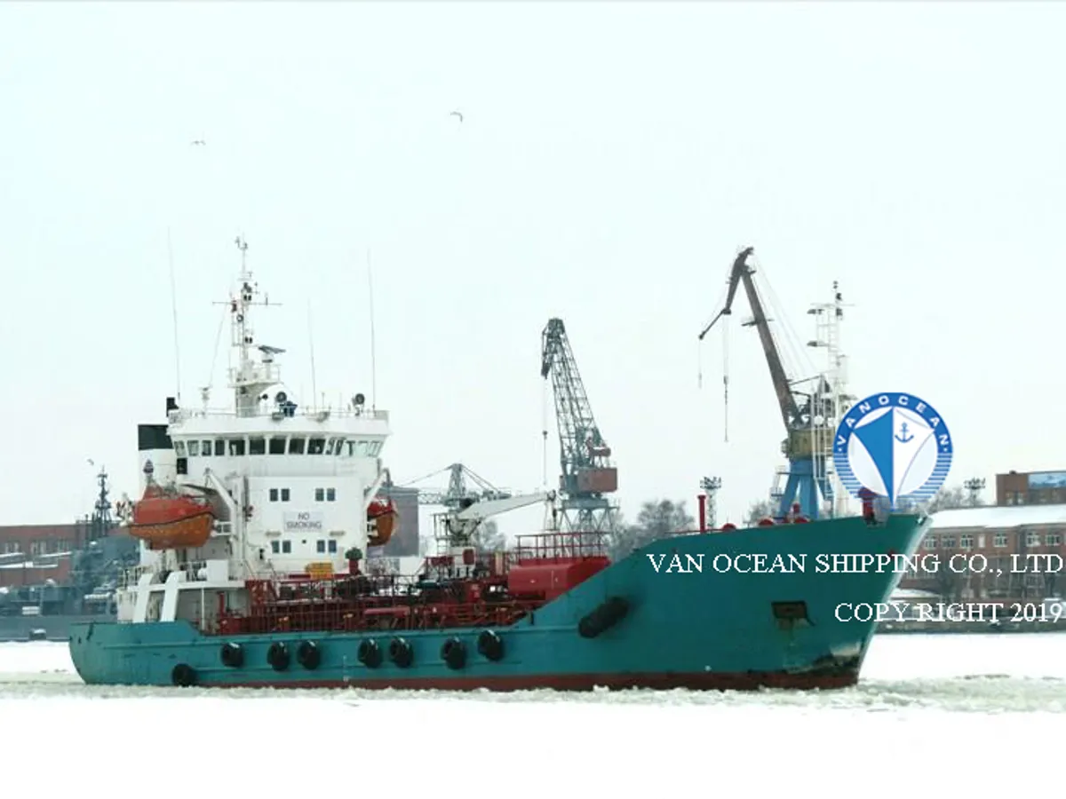 Petroliera/Chimichiera in vendita