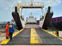 Nave da sbarco, con serbatoi in vendita