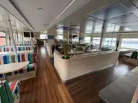 Nave passeggeri in vendita