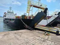Nave da sbarco, con serbatoi in vendita
