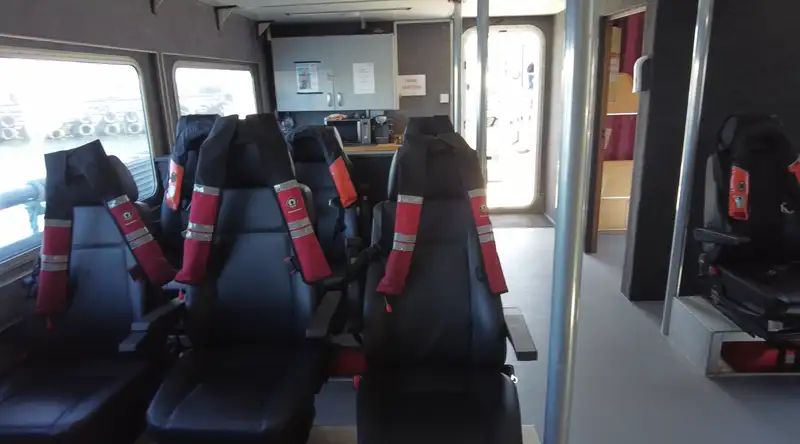 Nave da rilevamento in vendita